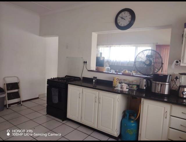 3 BEDROOM HOUSE FOR SALE IN NORTHDENE